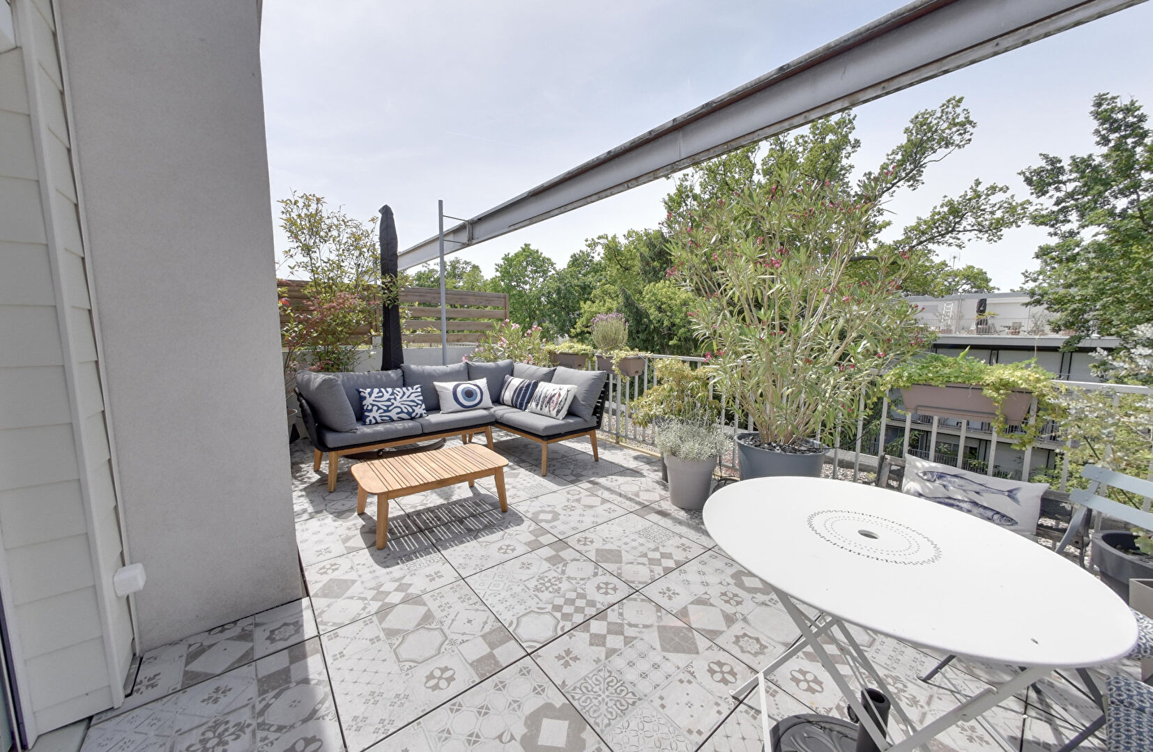 Nogent-sur-Marne (94) Exclusif 995 000 € Appartement 5 pièces , 3 chambres 120.00 m² Avec balconterrasse