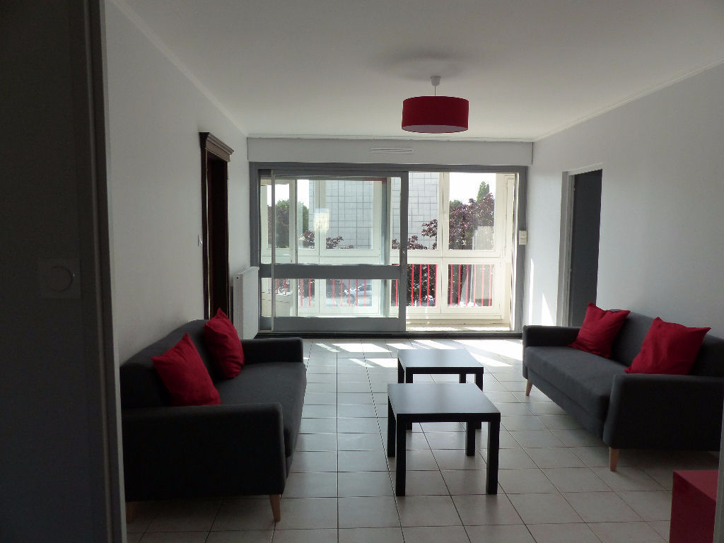 Appartement LA ROCHE SUR YON (85000) 5 pièces 101.66 m²