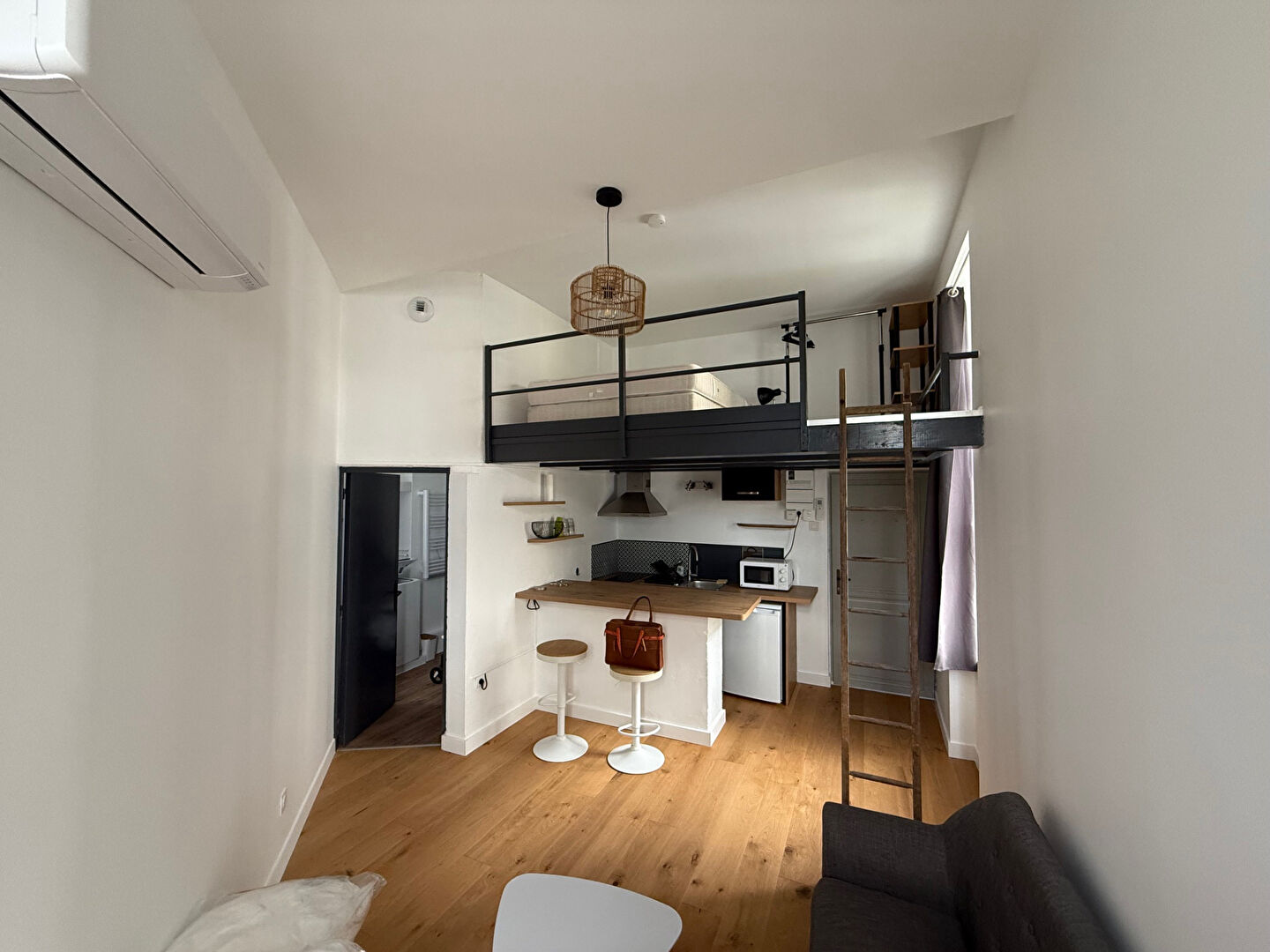 Appartement LA ROCHE SUR YON (85000) 1 pi&egrave;ce 20.53 m&sup2;