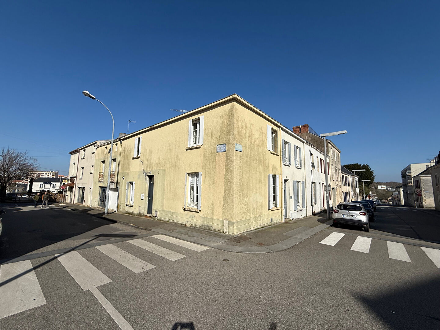 Maison LA ROCHE SUR YON (85000) 4 pièces 84.98 m²