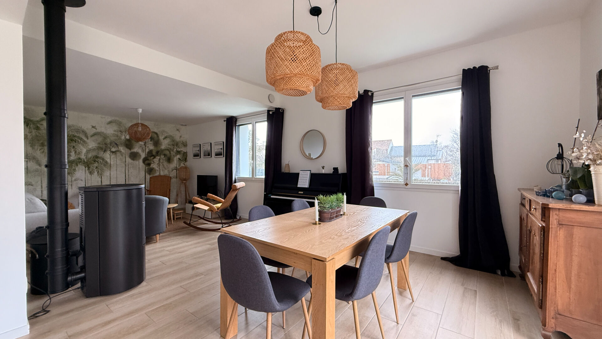 Maison LA ROCHE SUR YON (85000) 6 pi&egrave;ces 140.00 m&sup2;