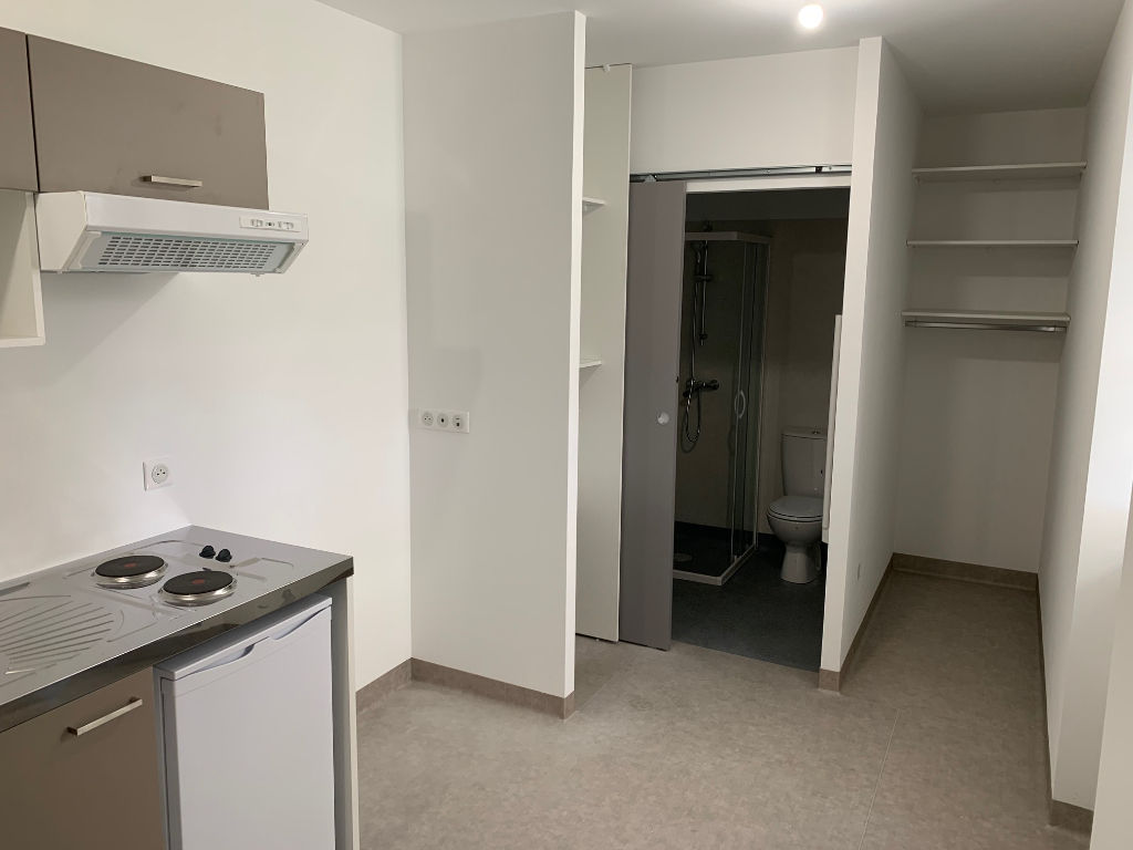 Appartement LA ROCHE SUR YON (85000) 1 pi&egrave;ce 14.76 m&sup2;