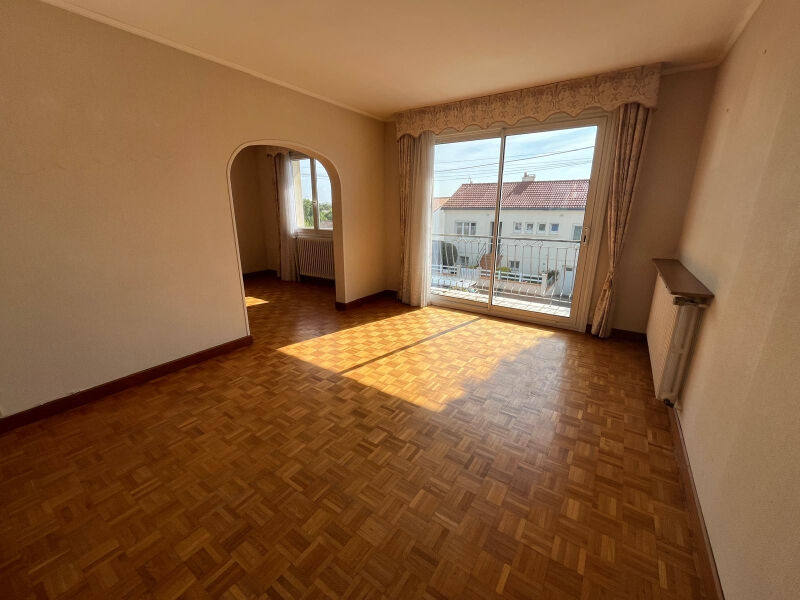 Maison LA ROCHE SUR YON (85000) 6 pièces 131.00 m²