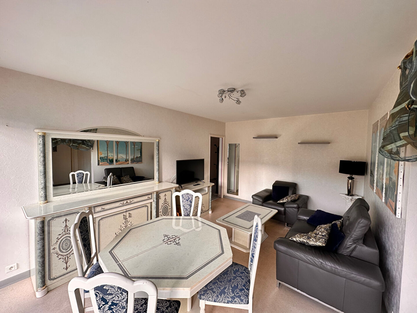 Appartement LA ROCHE SUR YON (85000) 4 pièces 79.84 m²