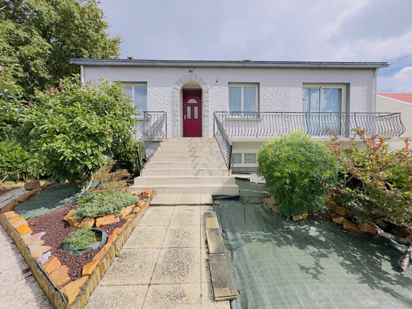 Maison LA ROCHE SUR YON (85000) 7 pièces 145.00 m²