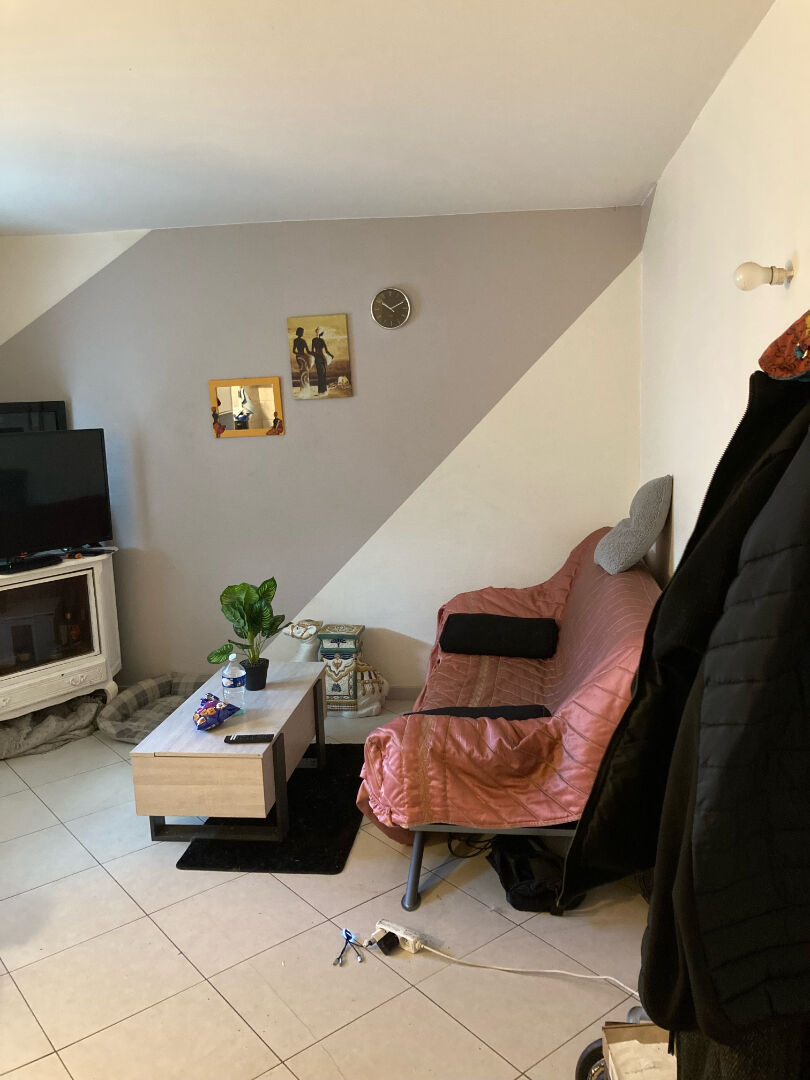 Appartement LA ROCHE SUR YON (85000) 1 pièce 20.61 m²