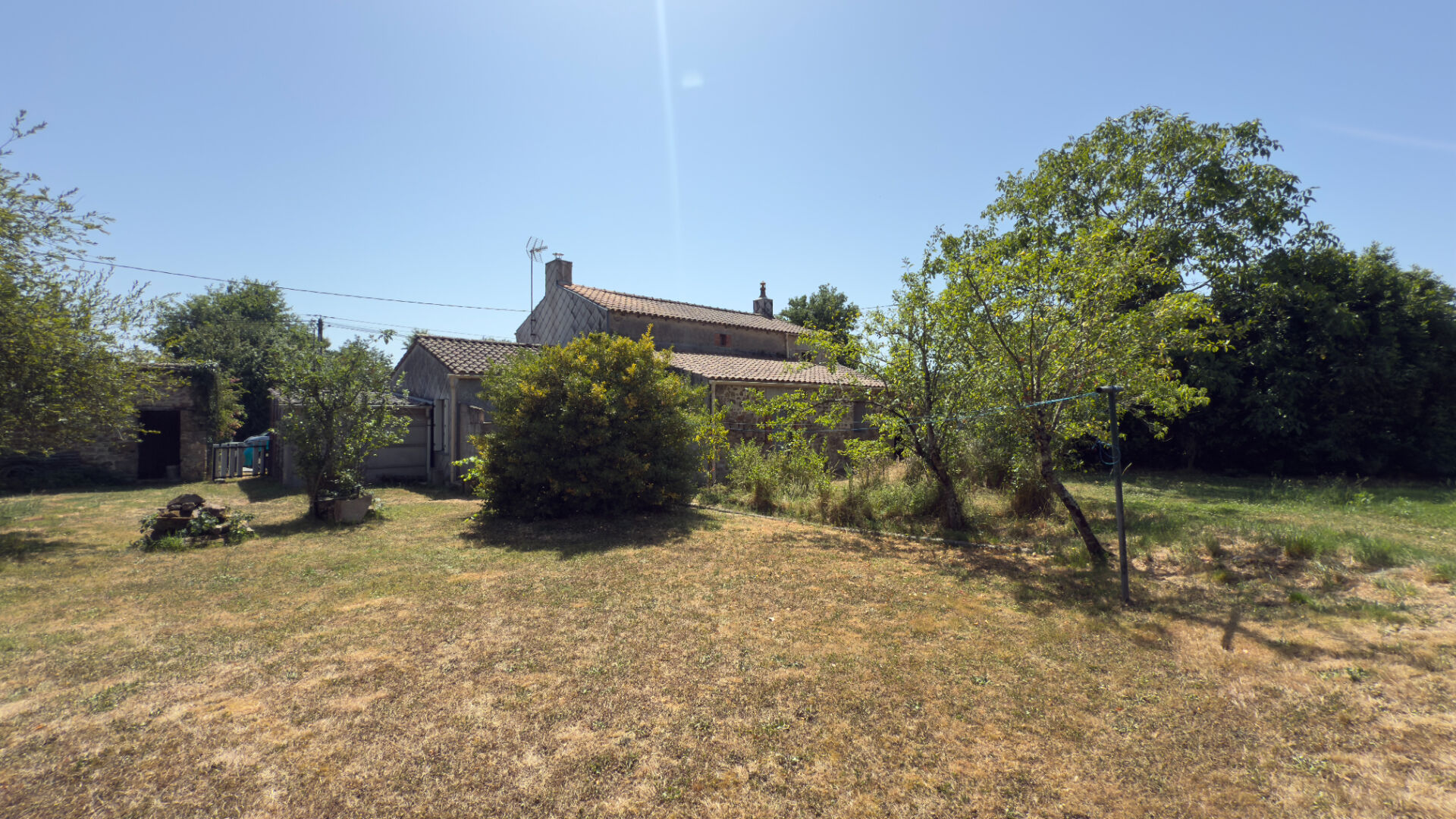 Maison LA ROCHE SUR YON (85000) 5 pièces 100.00 m²