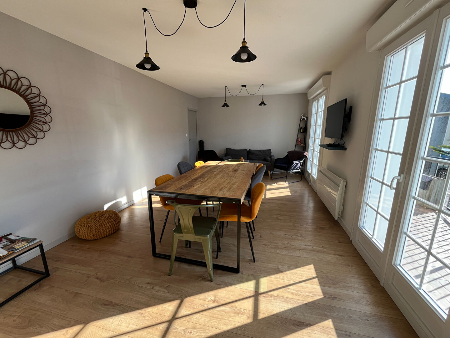 Maison LA ROCHE SUR YON (85000) 9 pièces 160.00 m²