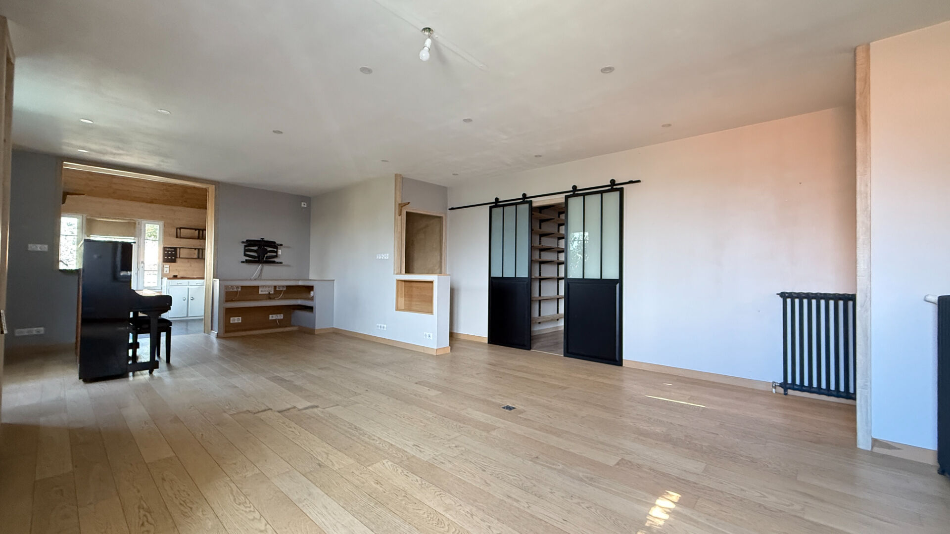 Maison LA ROCHE SUR YON (85000) 9 pièces 177.00 m²