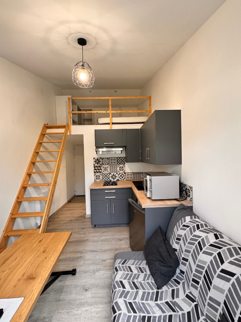Appartement LA ROCHE SUR YON (85000) 1 pièce 13.68 m²
