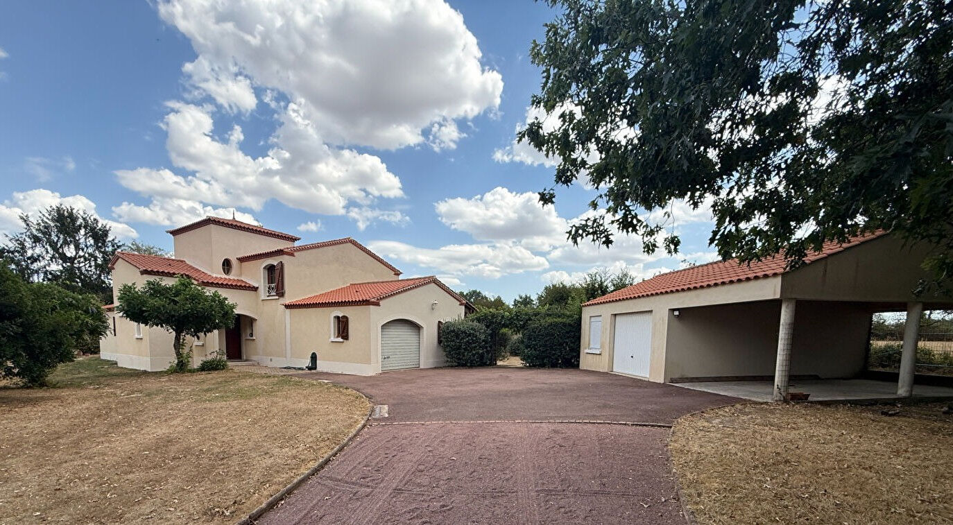 Maison NESMY (85310) 7 pi&egrave;ces 176.00 m&sup2;