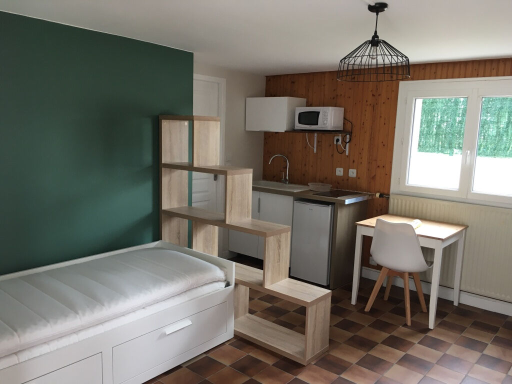 Appartement LA ROCHE SUR YON (85000) 1 pièce 17.75 m²