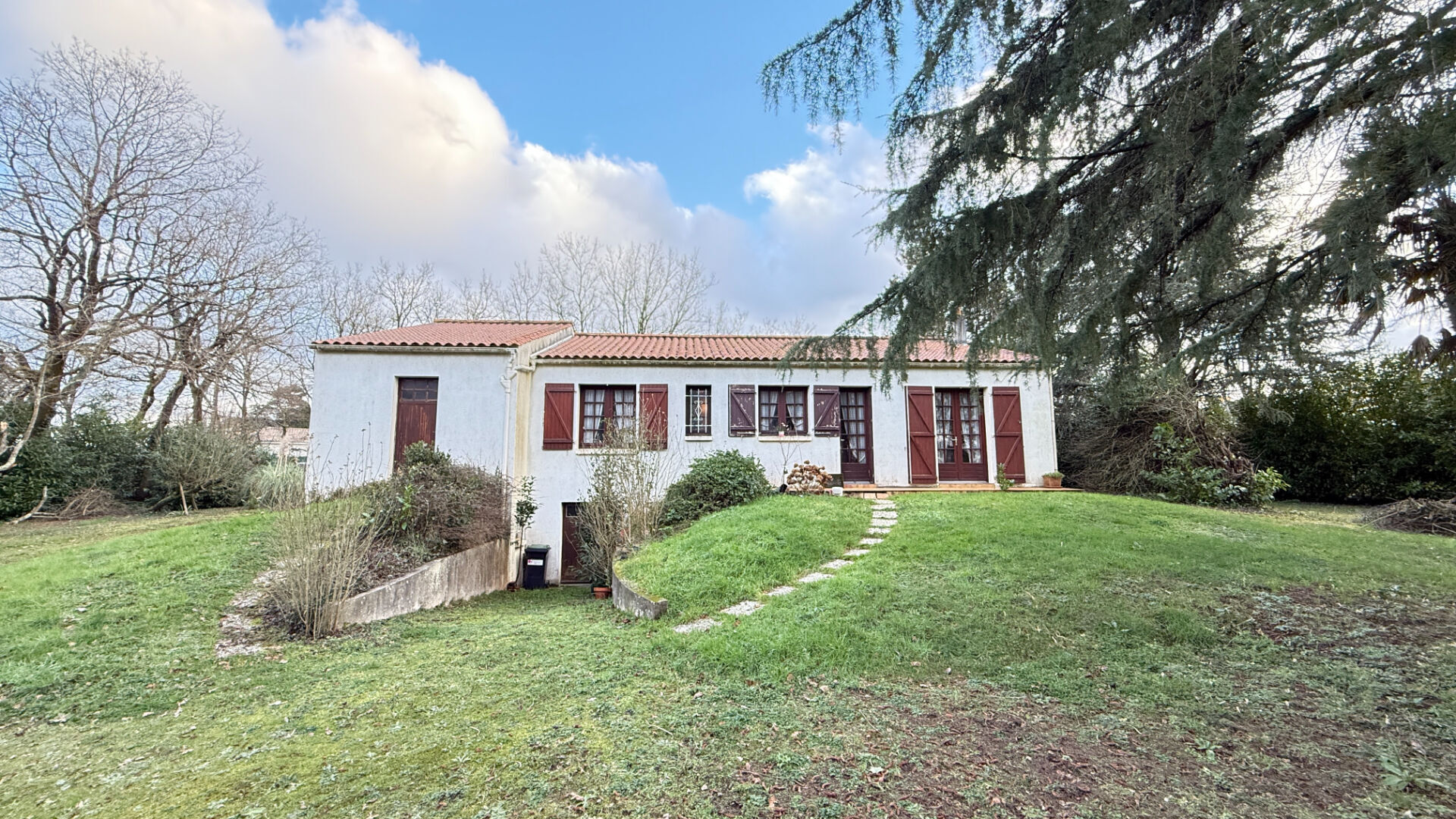 Maison LA ROCHE SUR YON (85000) 5 pièces 100.00 m²