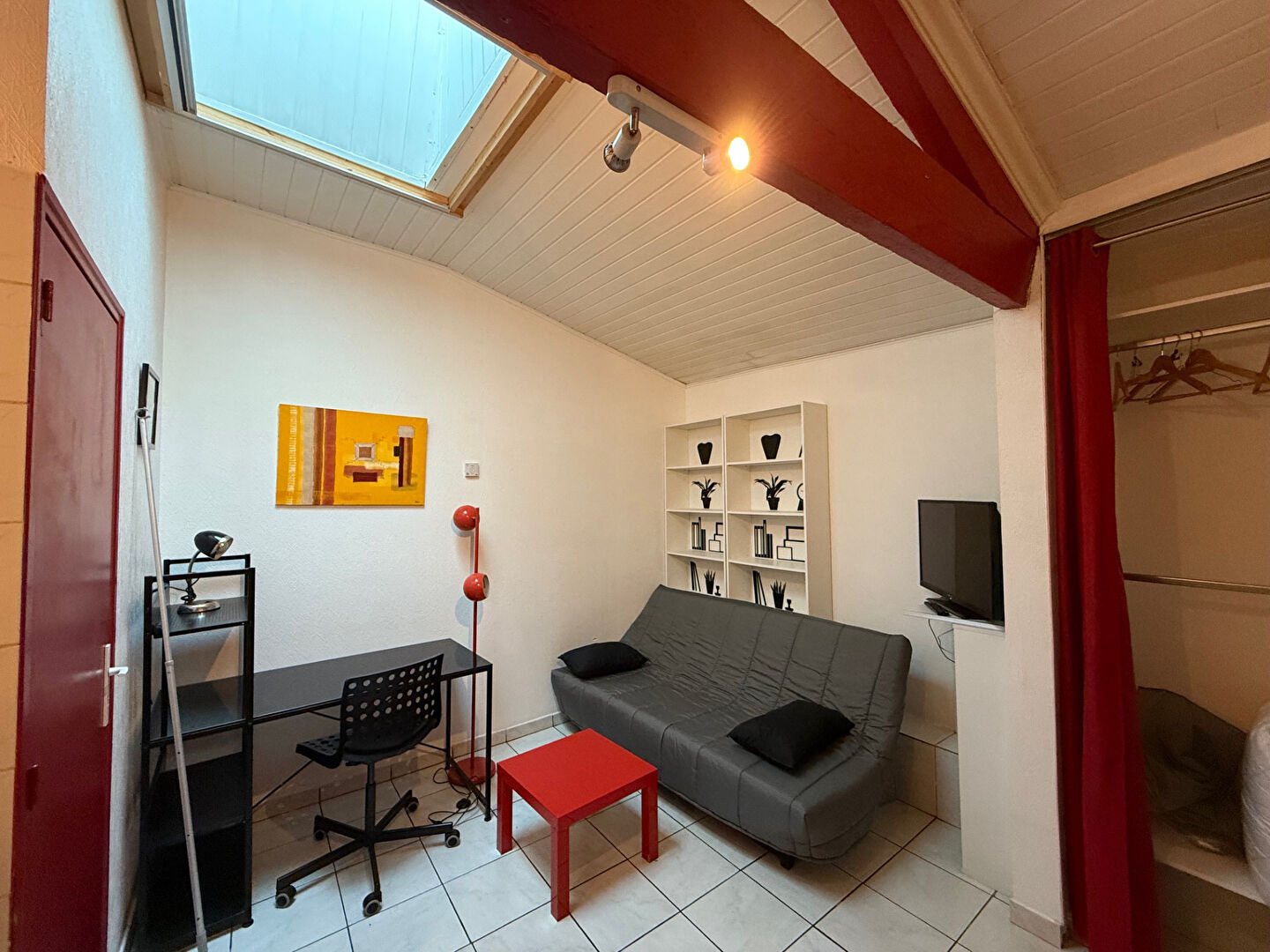Appartement LA ROCHE SUR YON (85000) 1 pièce 19.58 m²