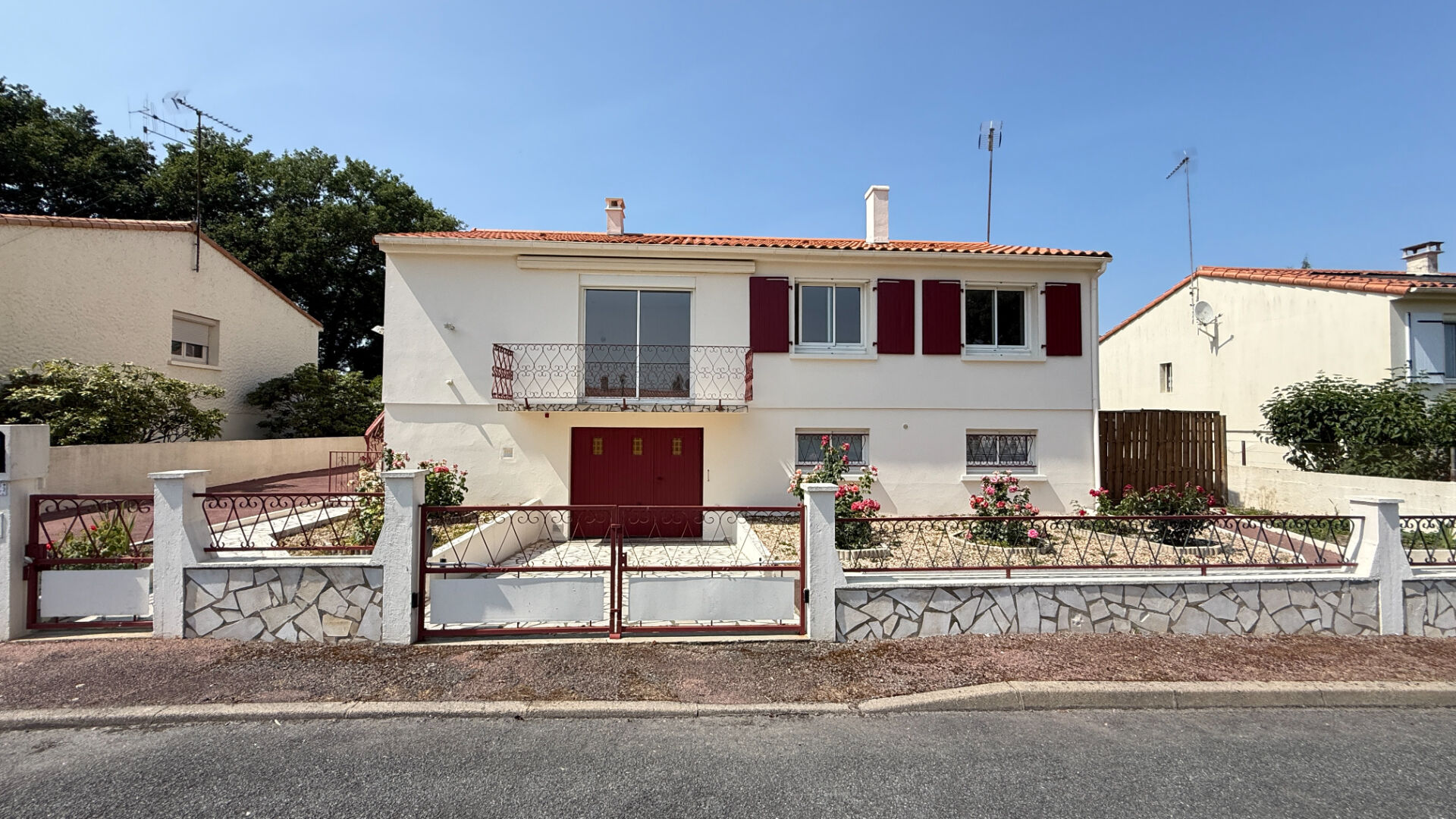 Maison LA CHAIZE LE VICOMTE (85310) 7 pièces 138.00 m²