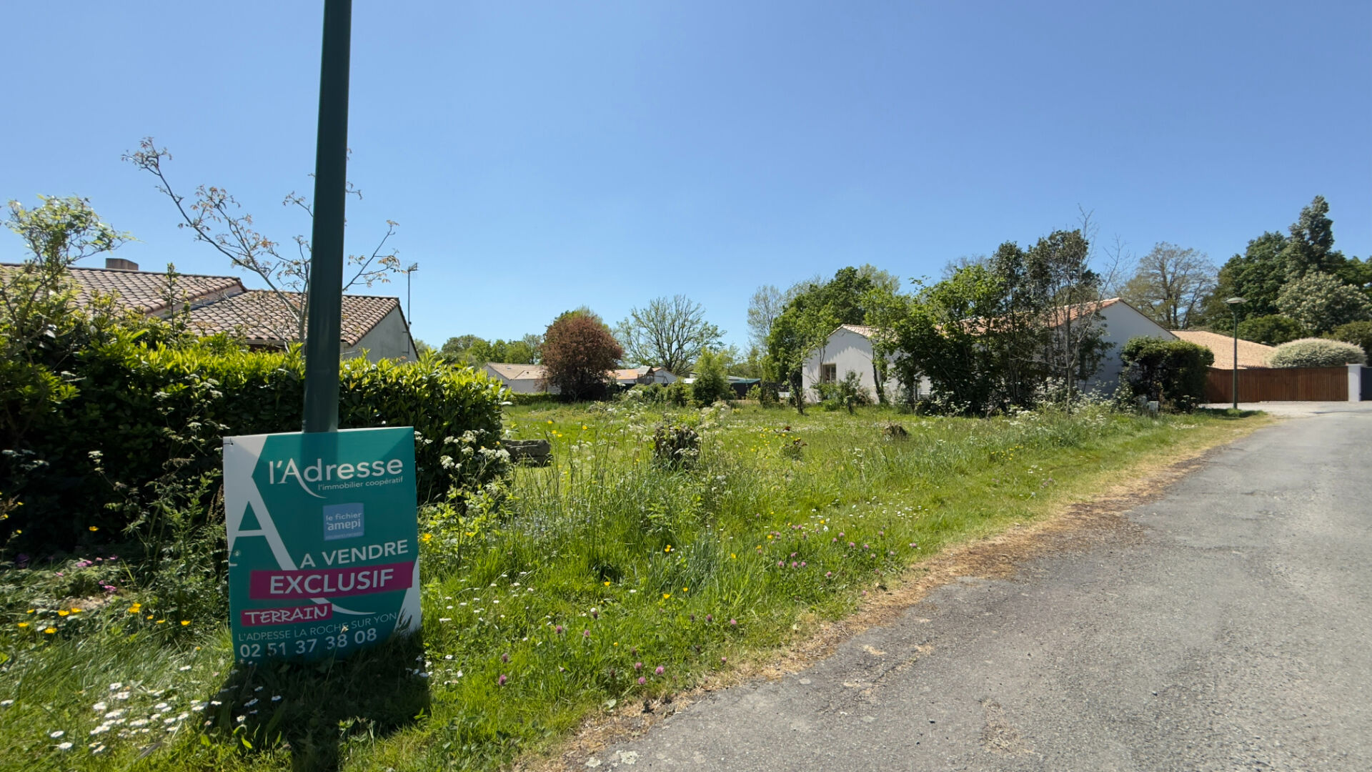 Terrain MOUILLERON LE CAPTIF (85000) 562.00 m²
