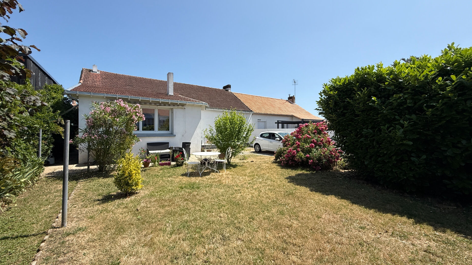 Maison LA ROCHE SUR YON (85000) 5 pièces 100.00 m²