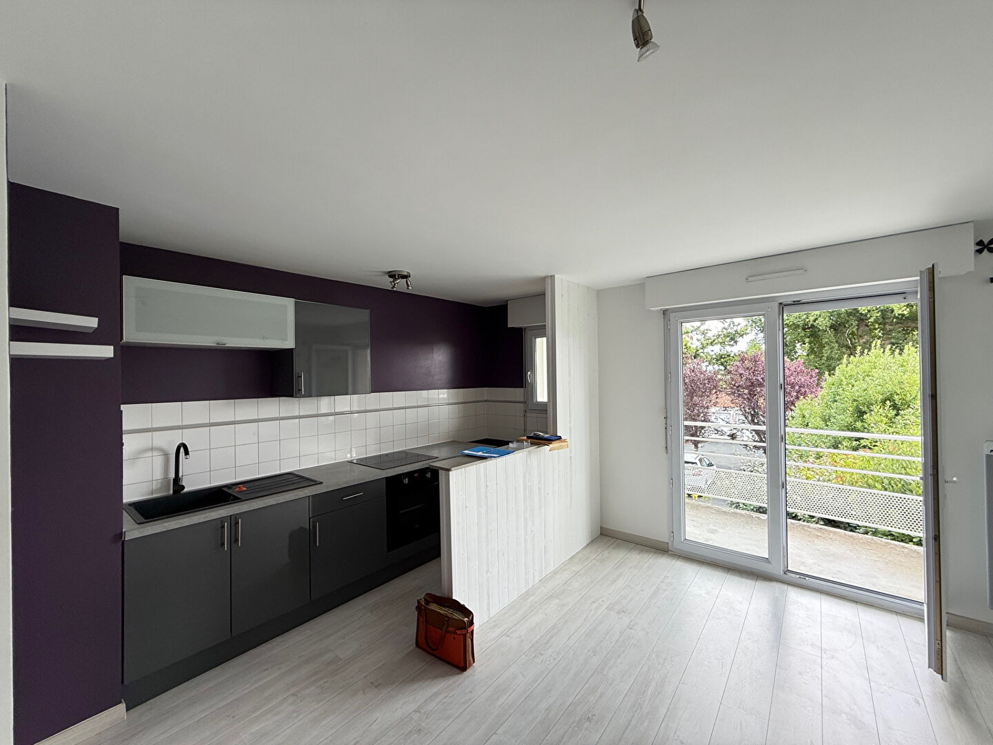 Appartement LA ROCHE SUR YON (85000) 2 pi&egrave;ces 48.77 m&sup2;