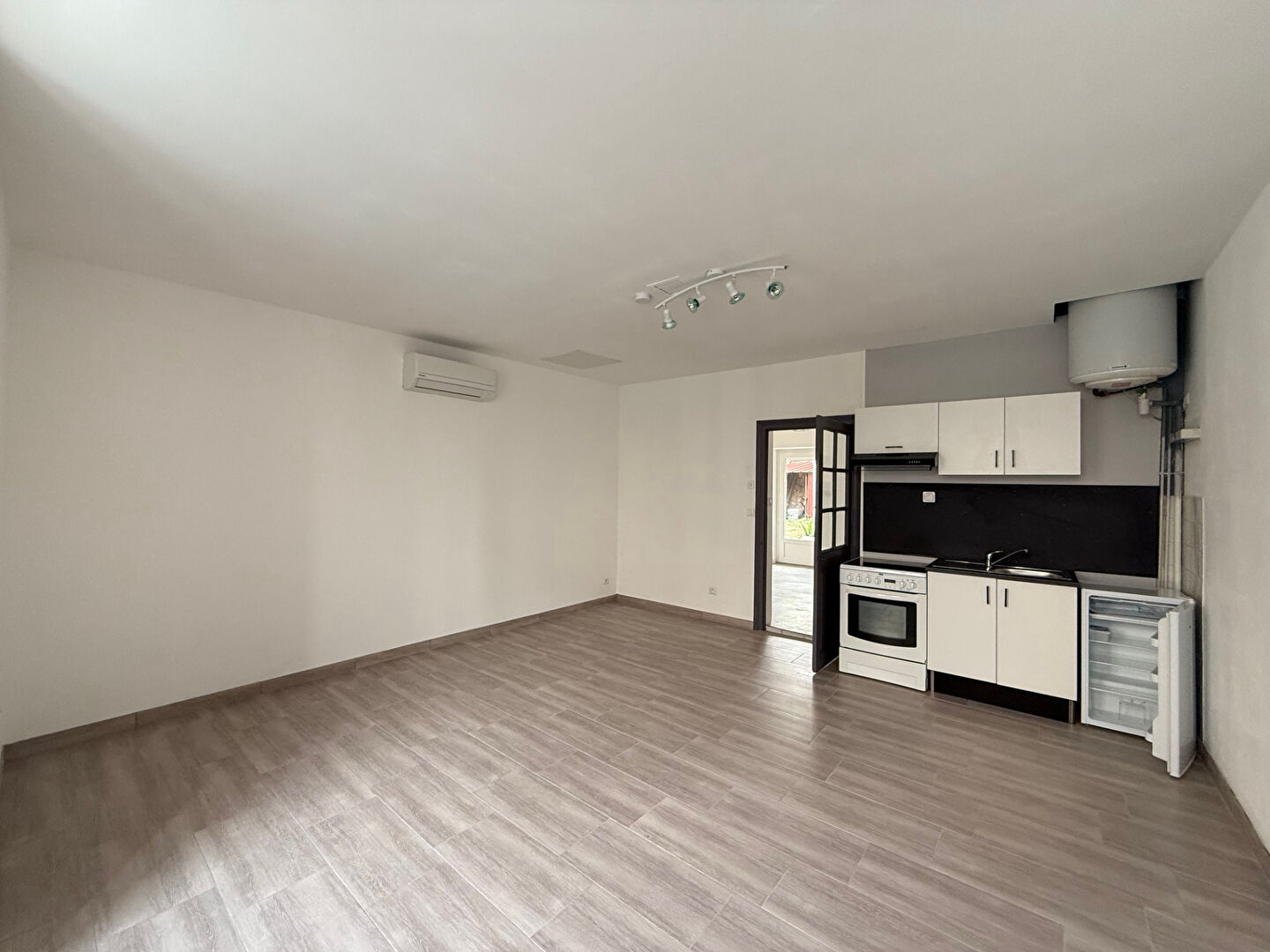 Maison LA ROCHE SUR YON (85000) 2 pièces 39.58 m²