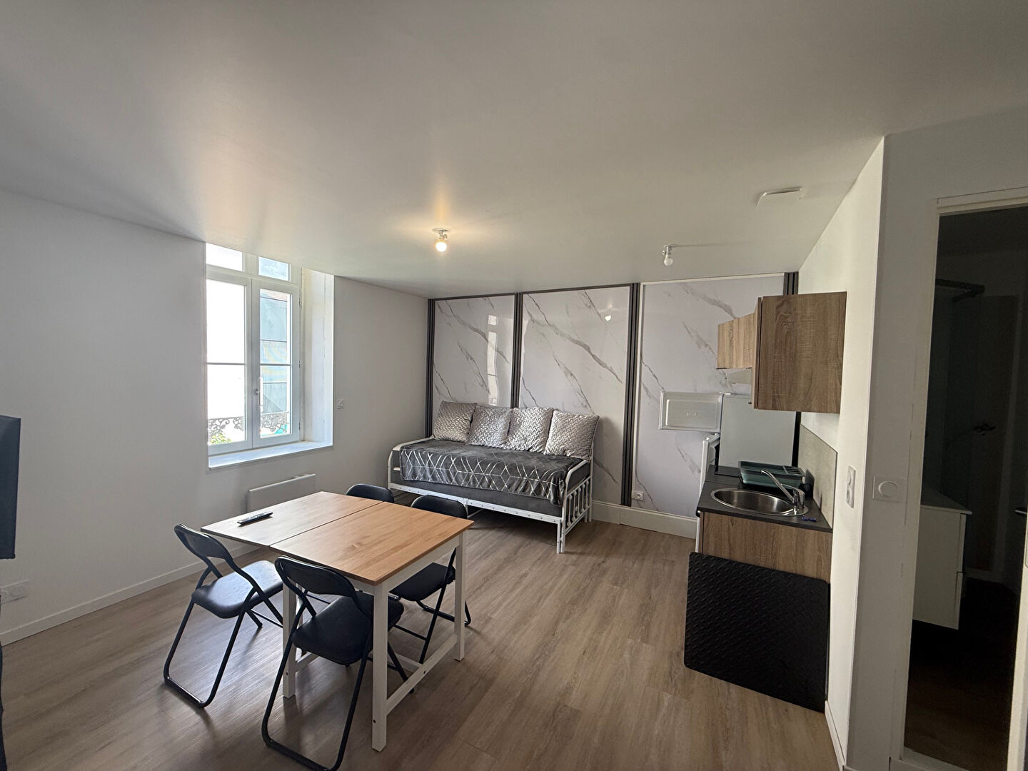 Appartement LA ROCHE SUR YON (85000) 2 pi&egrave;ces 36.07 m&sup2;