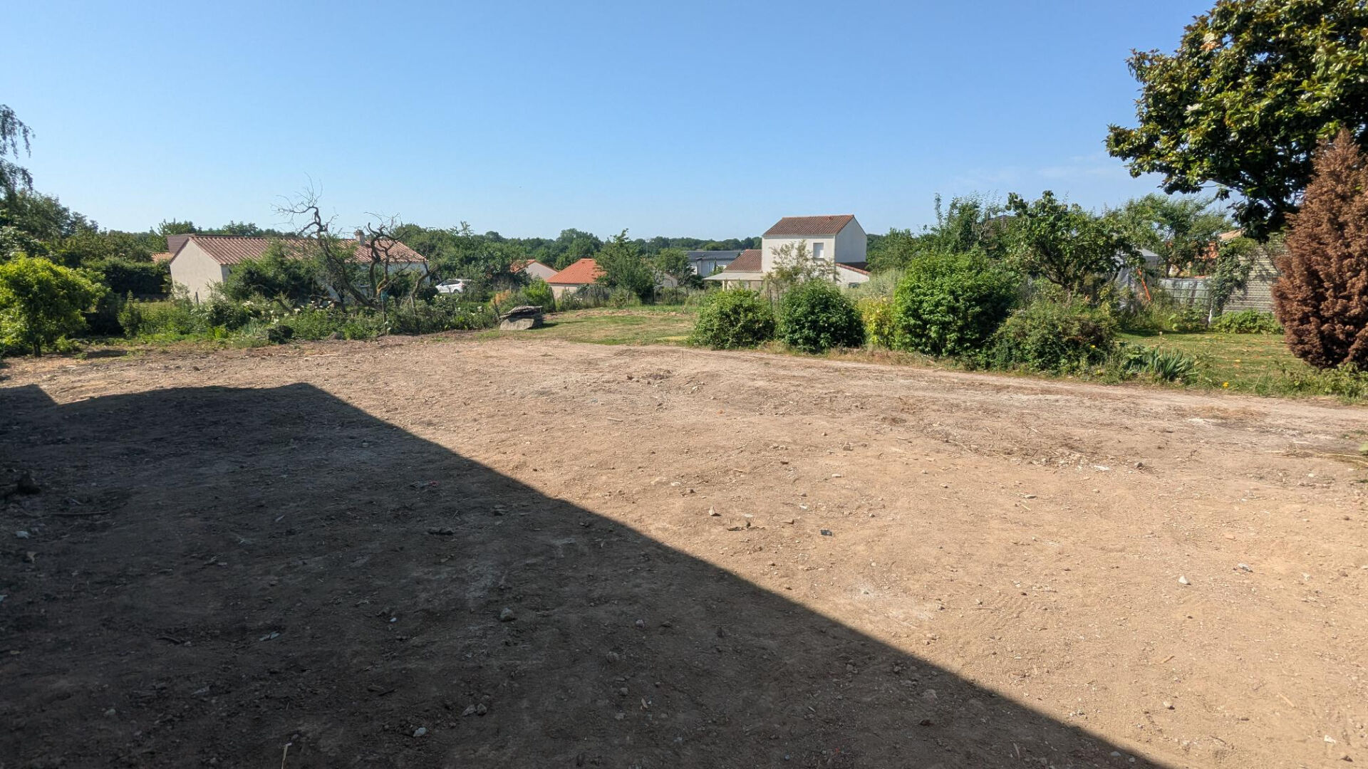 Terrain LA ROCHE SUR YON (85000) 1450.00 m&sup2;