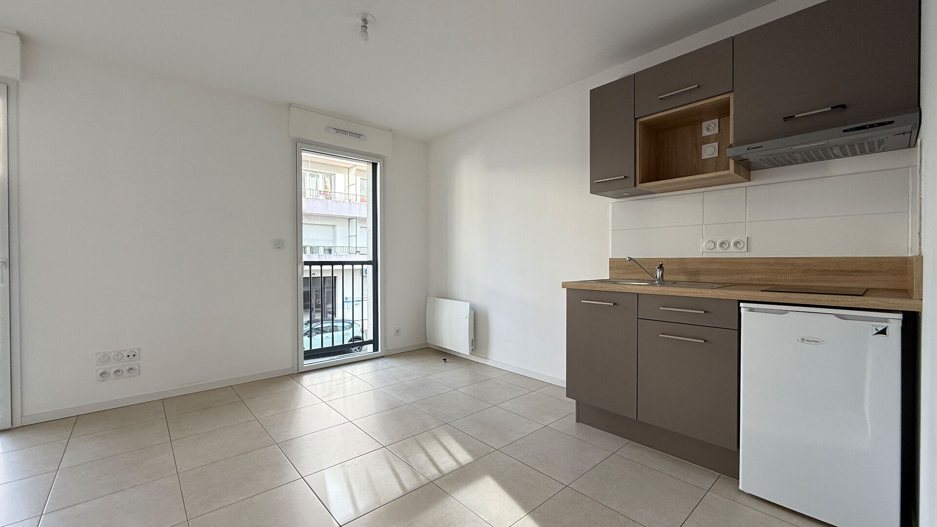 Appartement LA ROCHE SUR YON (85000) 1 pièce 24.96 m²
