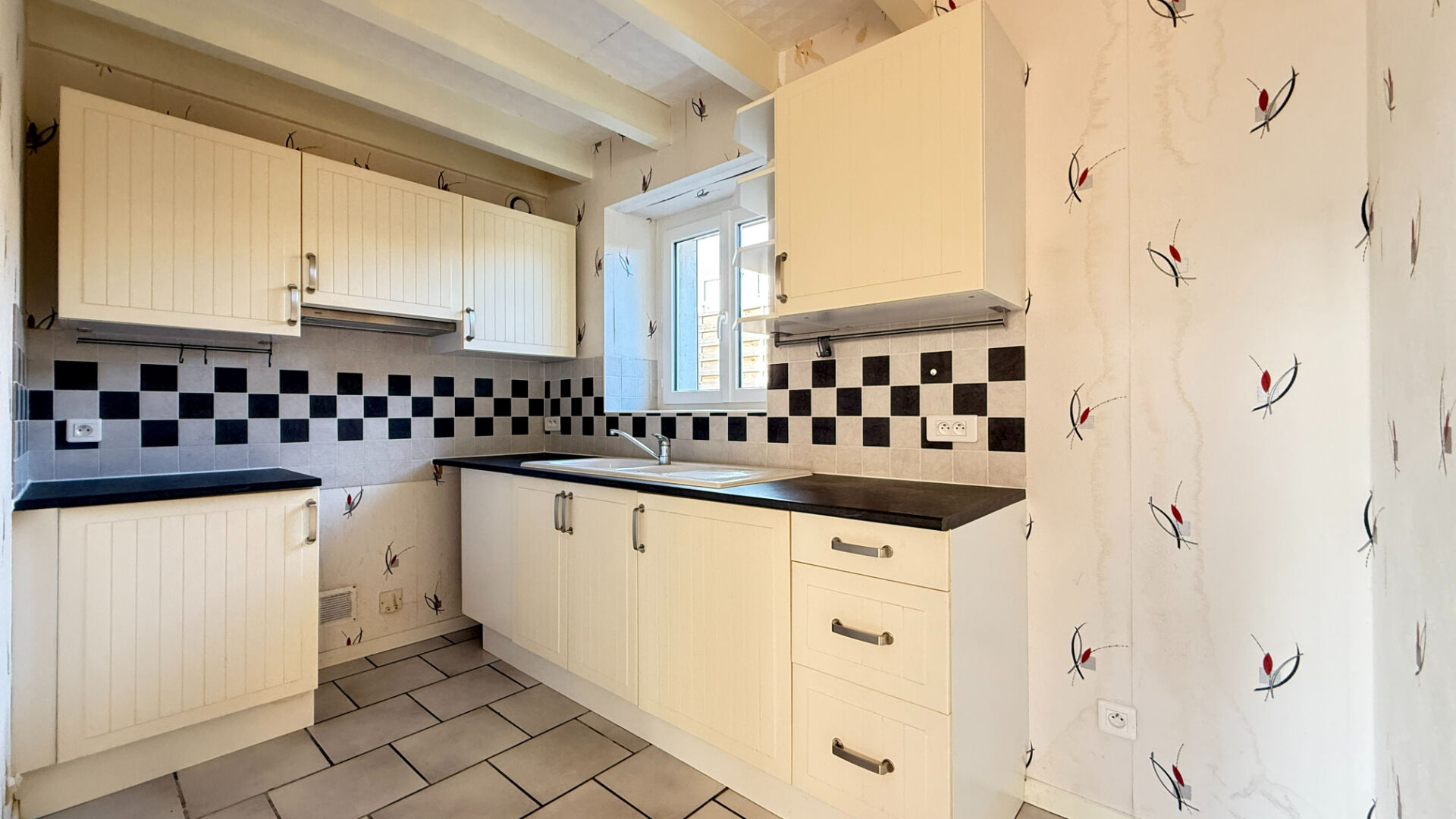 Maison LA ROCHE SUR YON (85000) 3 pièces 64.00 m²