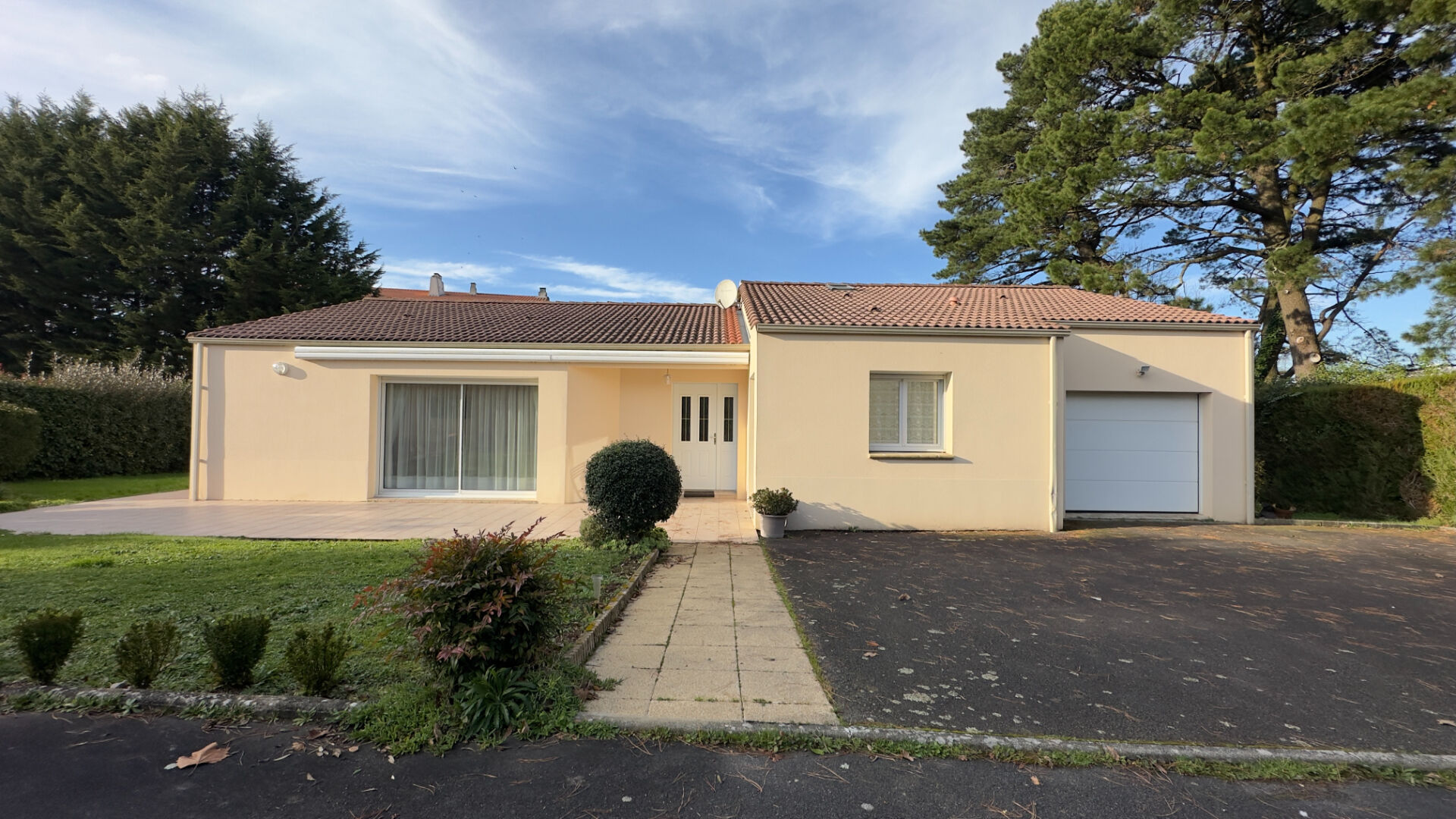 Maison LA ROCHE SUR YON (85000) 5 pi&egrave;ces 126.27 m&sup2;