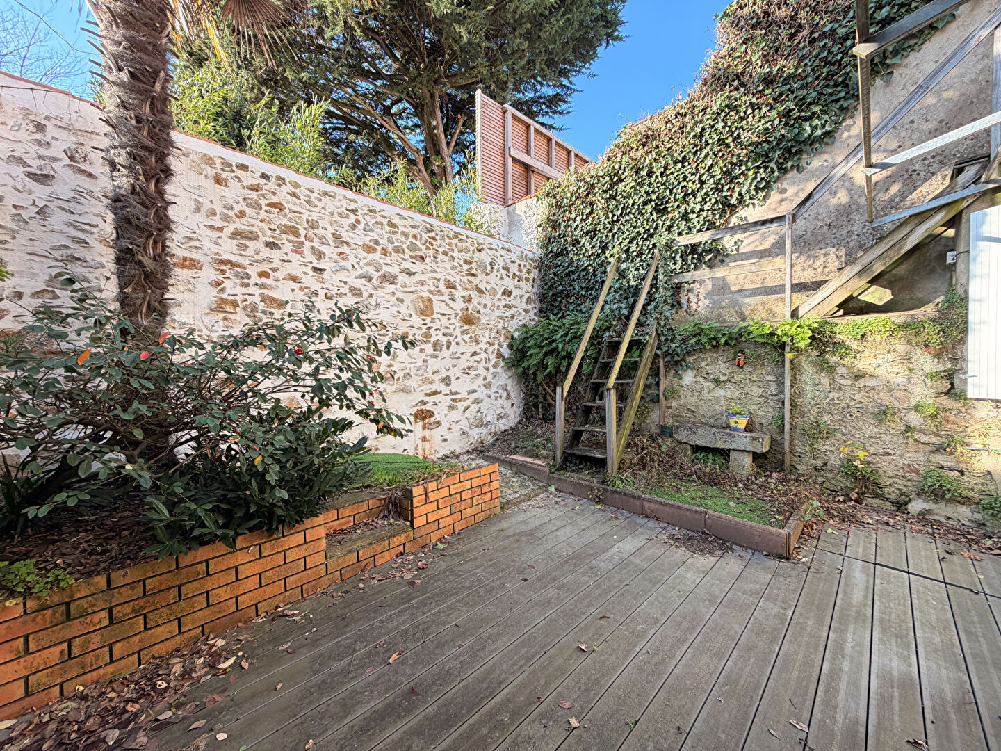 Maison LA ROCHE SUR YON (85000) 3 pi&egrave;ces 82.00 m&sup2;