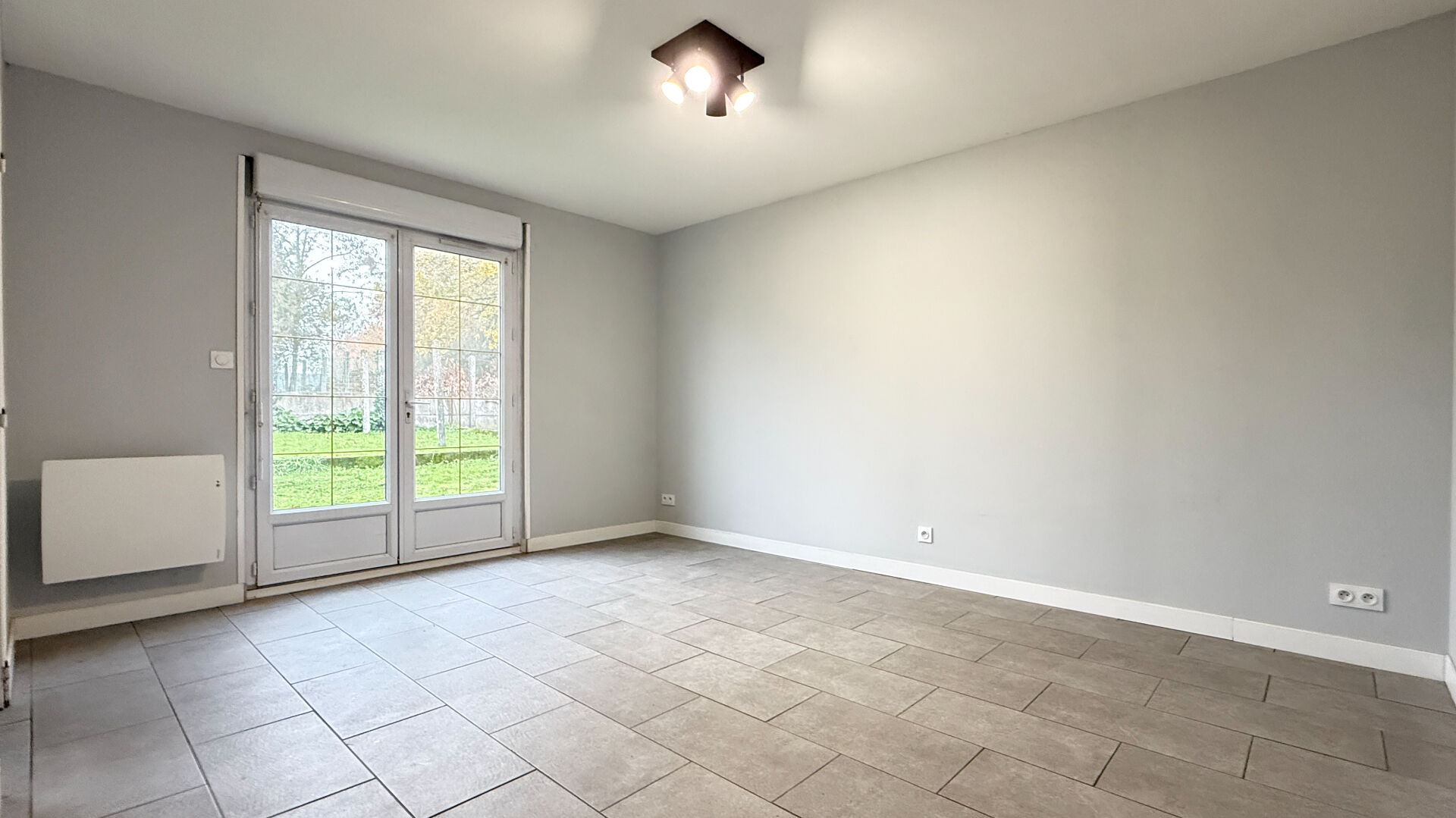 Maison LA ROCHE SUR YON (85000) 7 pi&egrave;ces 118.00 m&sup2;