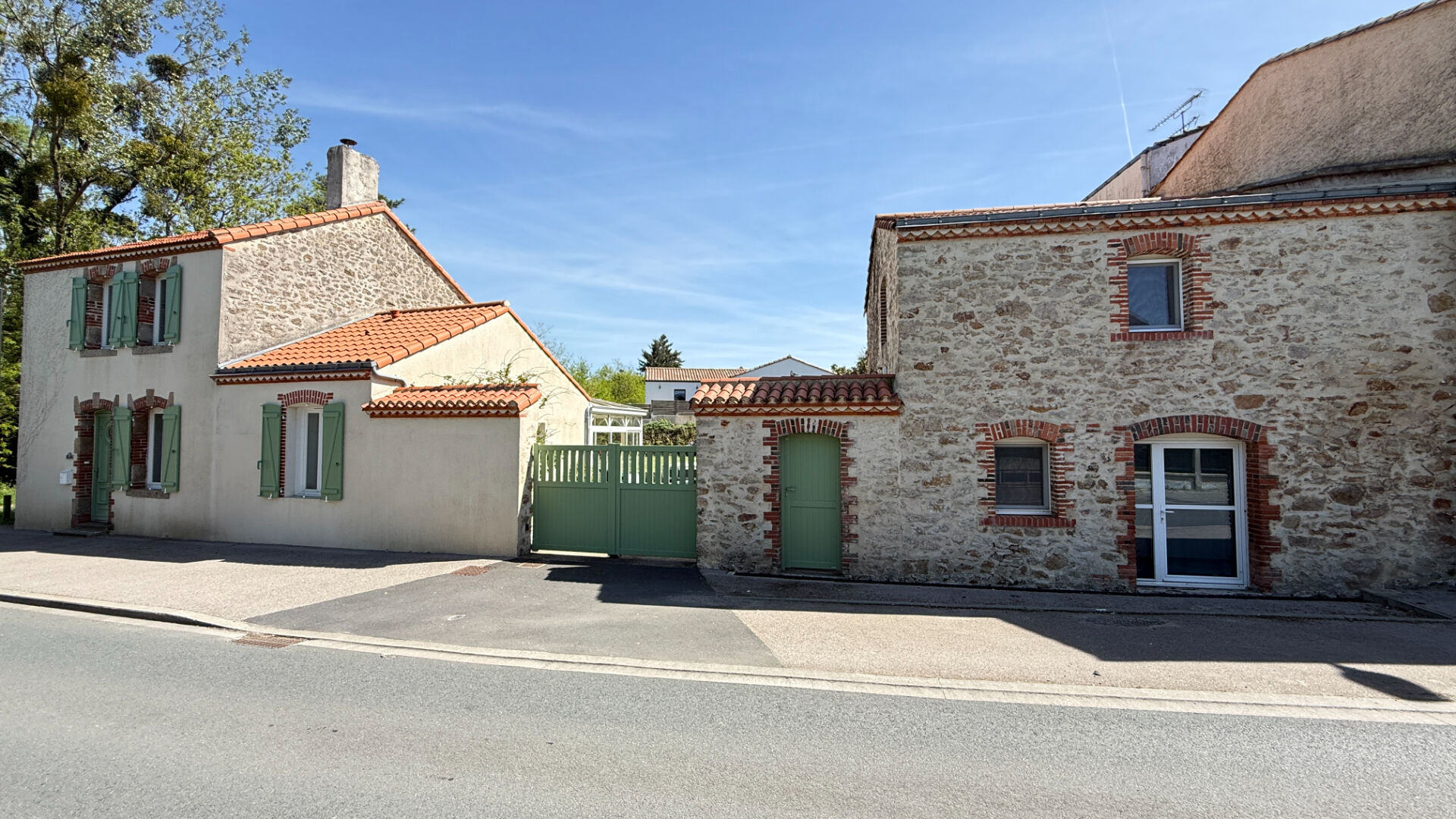 Maison BOURNEZEAU (85480) 7 pi&egrave;ces 180.00 m&sup2;