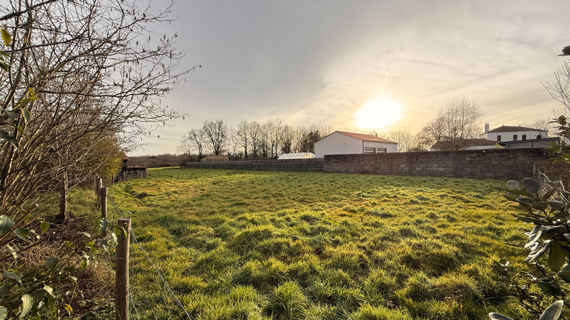 Terrain LA ROCHE SUR YON (85000) 700.00 m&sup2;