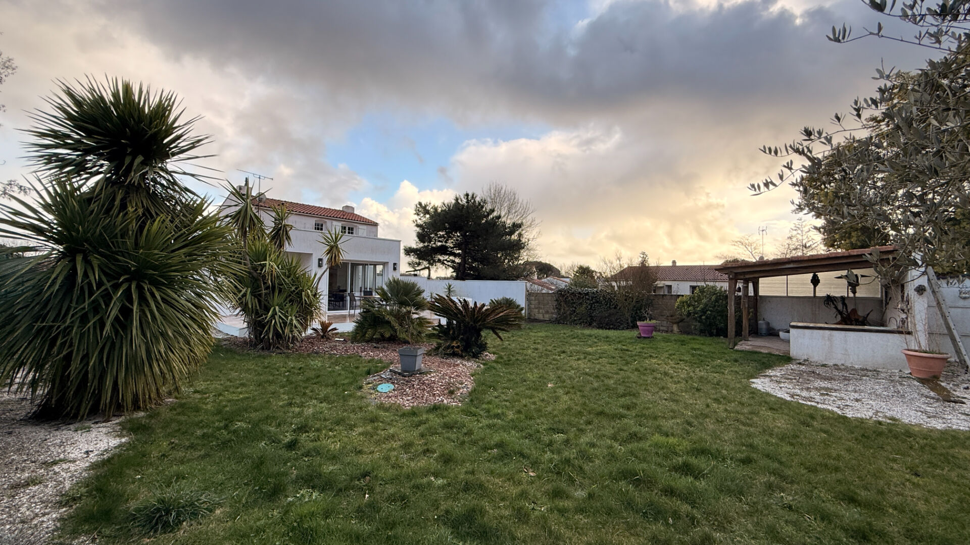 Maison LA ROCHE SUR YON (85000) 5 pi&egrave;ces 145.00 m&sup2;