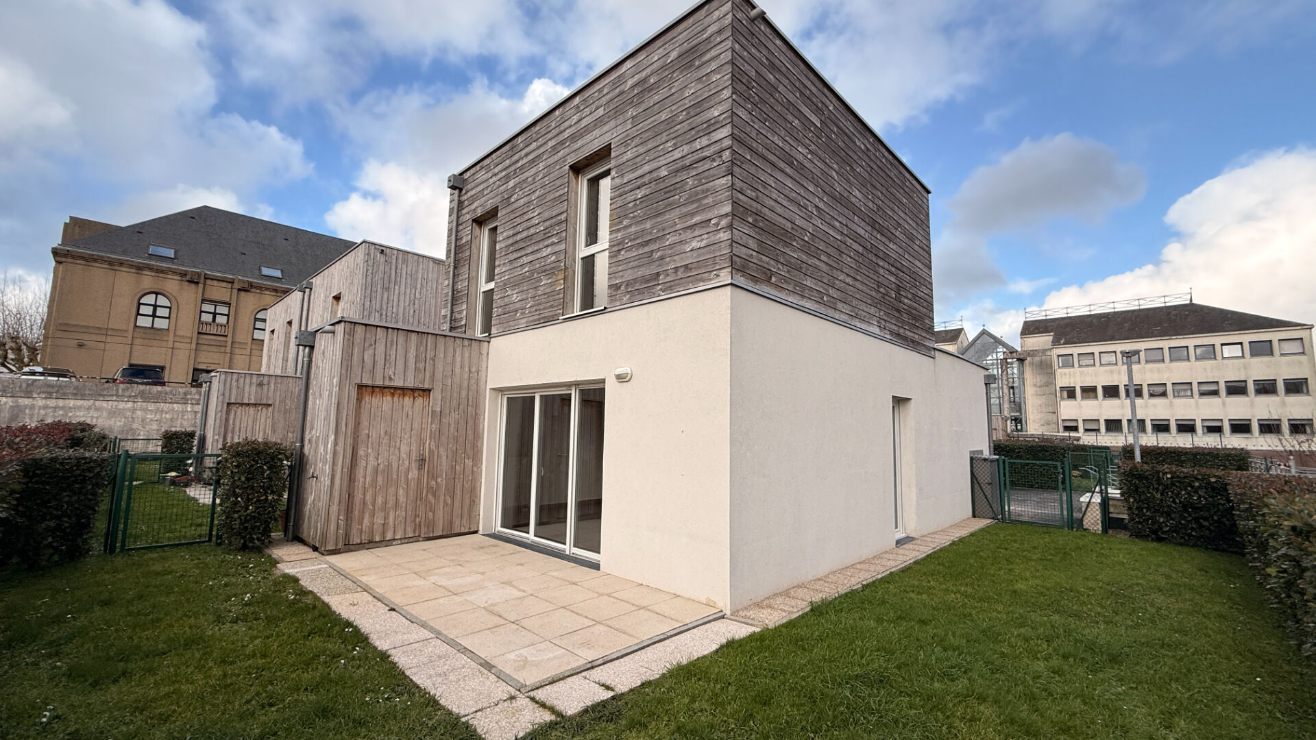 Maison LA ROCHE SUR YON (85000) 4 pi&egrave;ces 80.00 m&sup2;