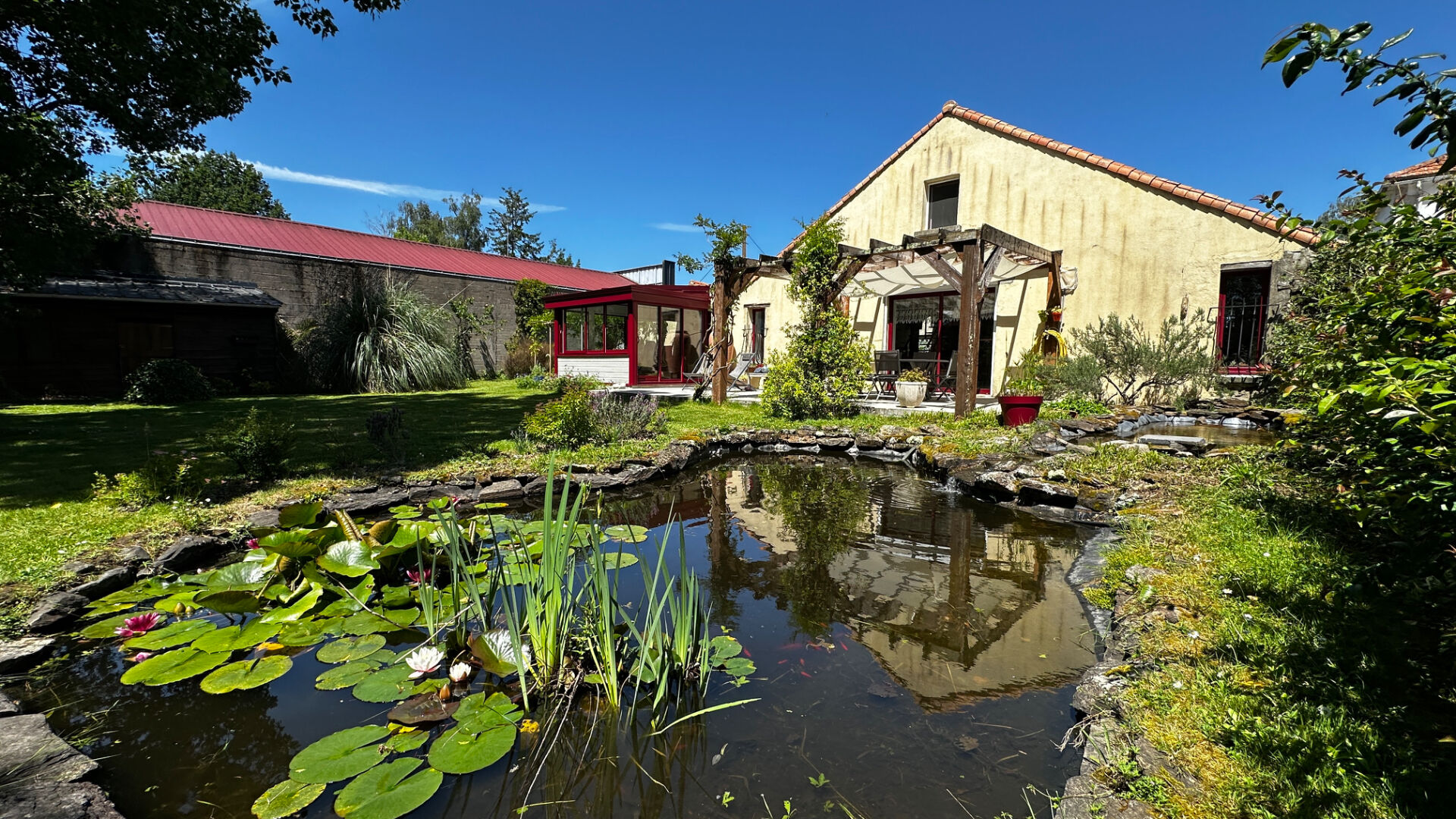 Maison LA ROCHE SUR YON (85000) 4 pi&egrave;ces 145.00 m&sup2;