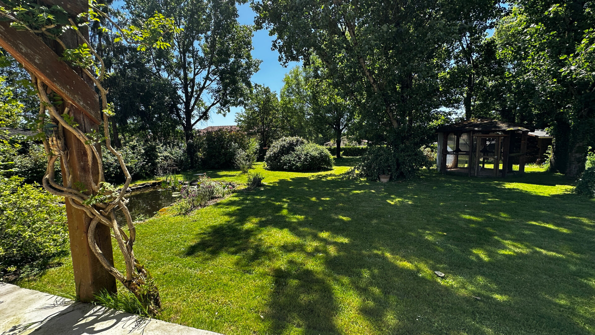 Maison LA ROCHE SUR YON (85000) 4 pi&egrave;ces 145.00 m&sup2;