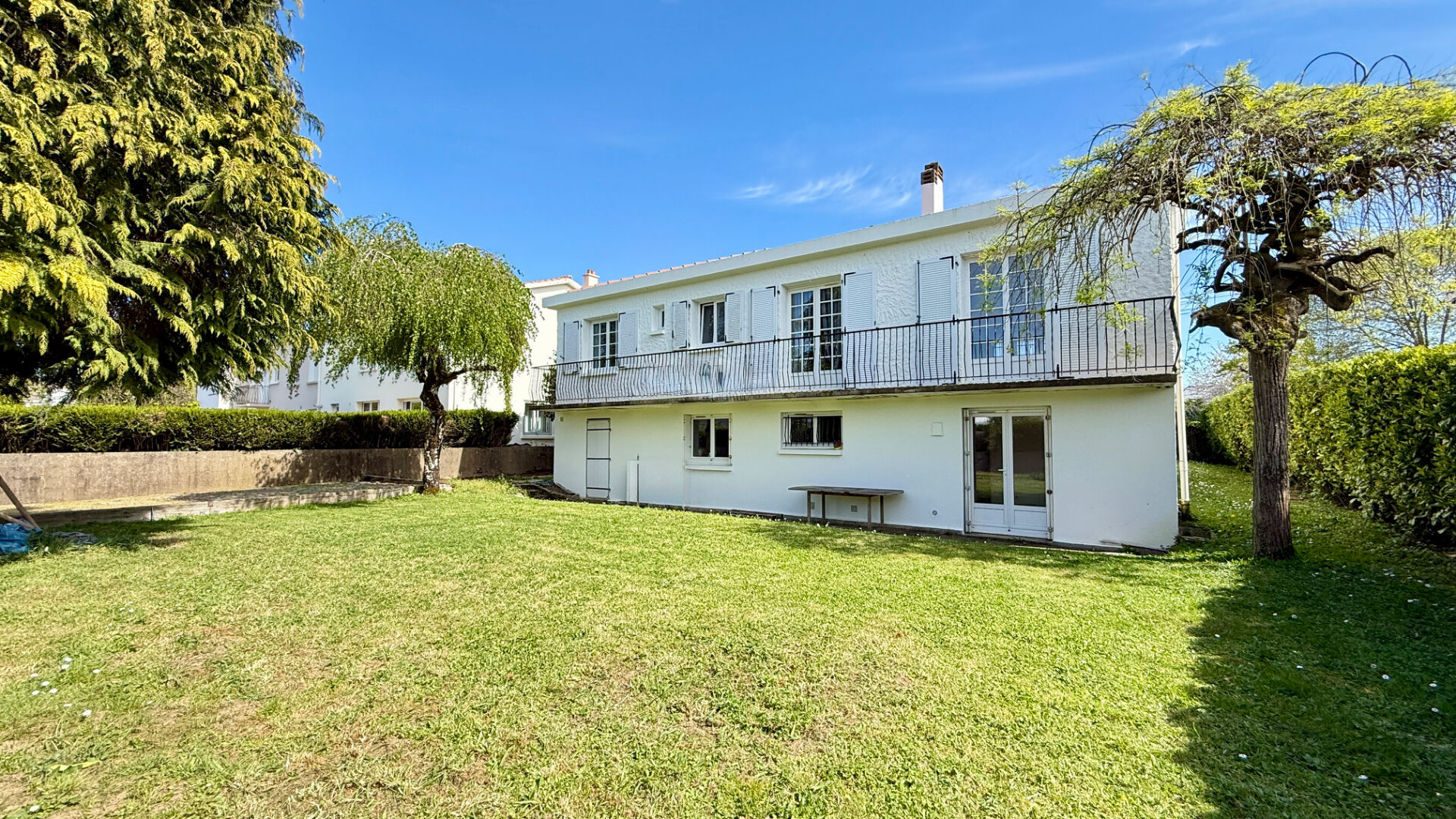 Maison LA ROCHE SUR YON (85000) 6 pi&egrave;ces 177.00 m&sup2;