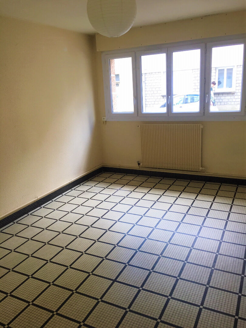 Appartement LA ROCHE SUR YON (85000) 1 pi&egrave;ce 28.25 m&sup2;