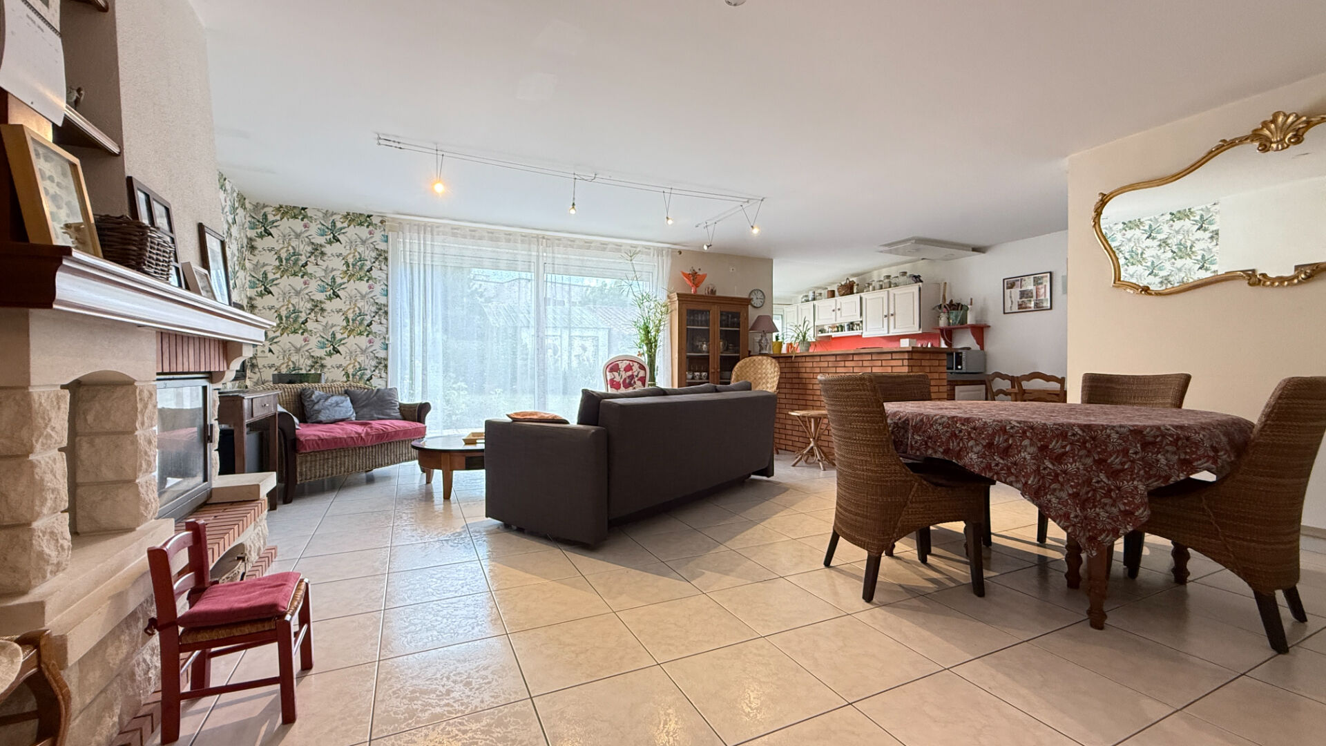Maison LA ROCHE SUR YON (85000) 4 pi&egrave;ces 110.00 m&sup2;