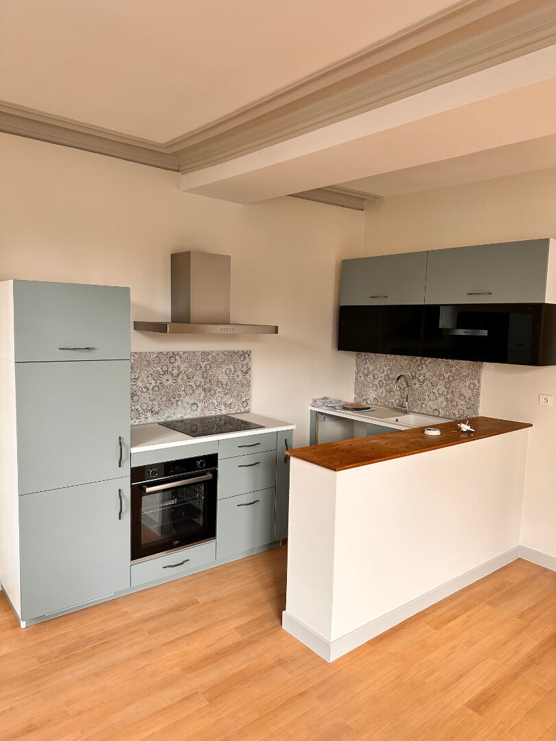 Appartement LA ROCHE SUR YON (85000) 2 pi&egrave;ces 44.00 m&sup2;