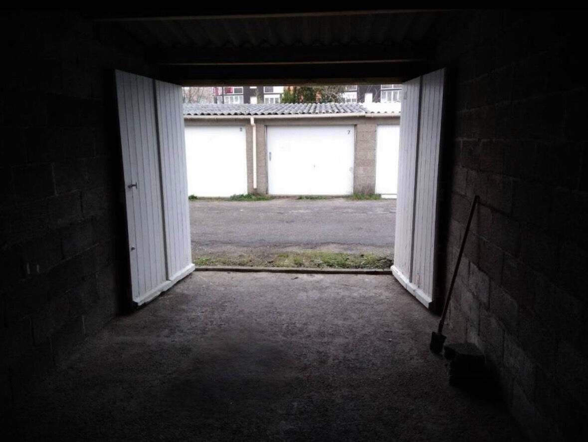 Parking / box La Roche sur yon (85000) 18.00 m&sup2;