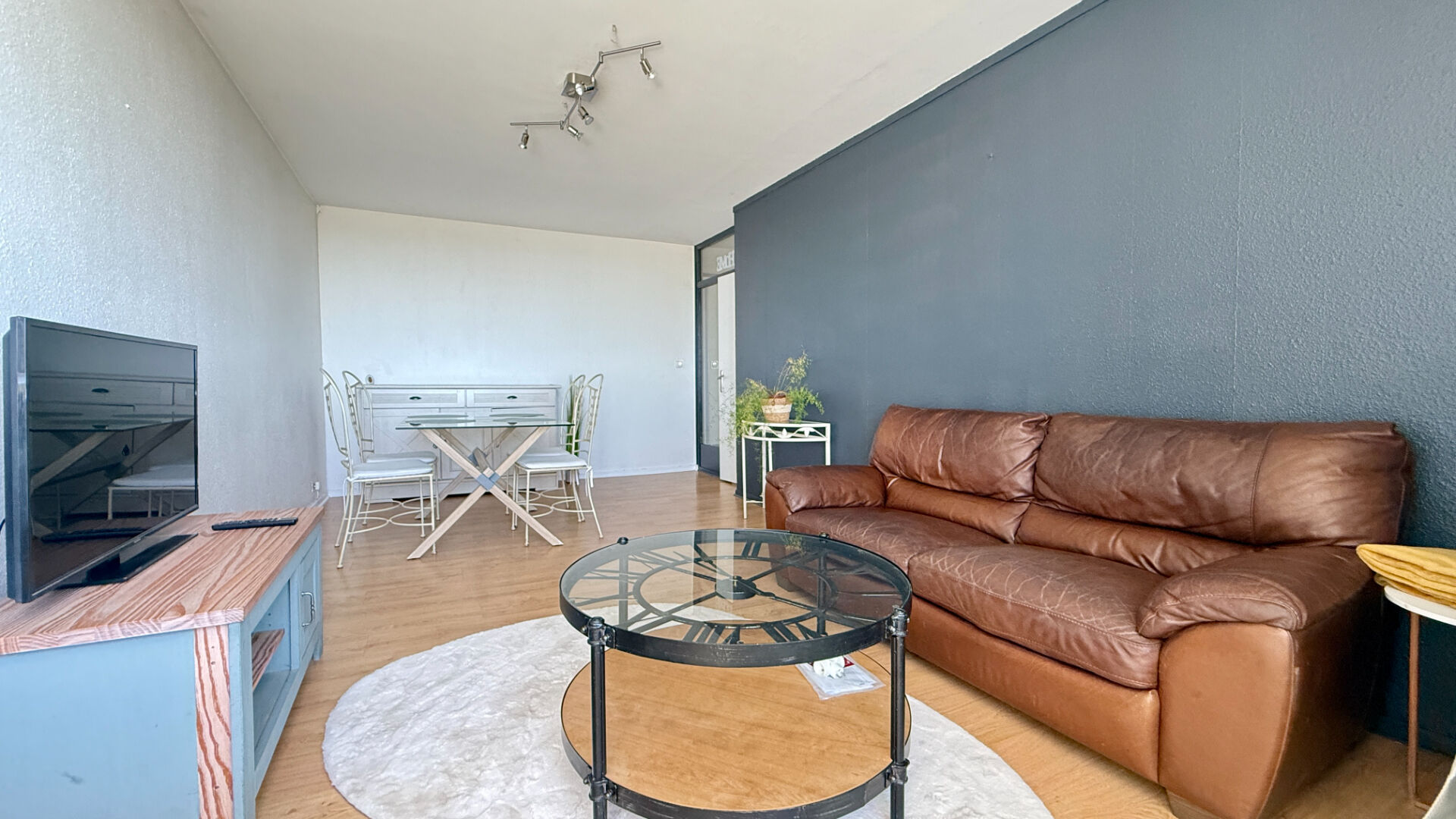 Appartement LA ROCHE SUR YON (85000) 2 pi&egrave;ces 60.00 m&sup2;