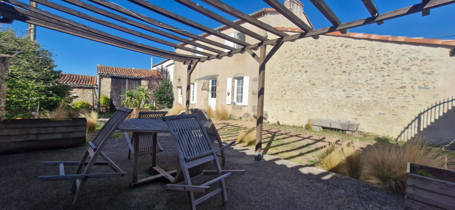 Maison 7 pièces 200 m² · à Aubigny-les Clouzeaux · 200 m² · 369 250 €