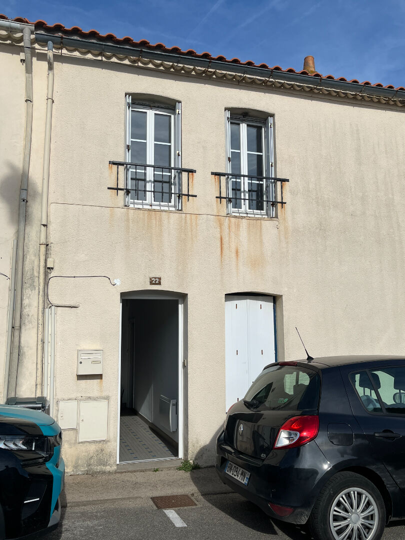 Maison LE POIRE SUR VIE (85170) 2 pi&egrave;ces 70.00 m&sup2;