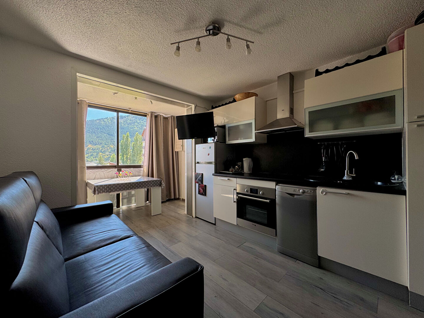Appartement LES ANGLES (66210) 2 pièces 26.25 m²