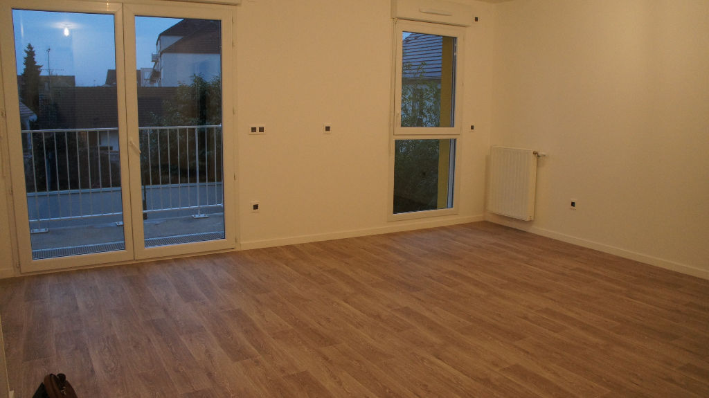 à 23 km de Othis 659 € / mois cc Appartement 1 pièce 34.71 m² Avec balcon Voir le bien