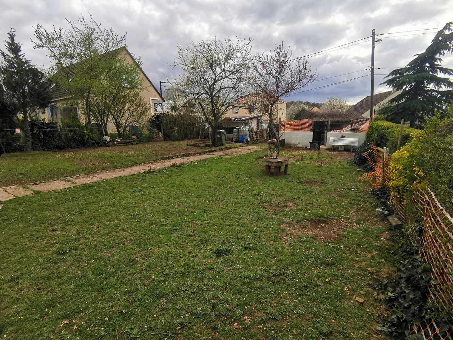 Terrain TRILPORT (77470) 329.00 m&sup2;