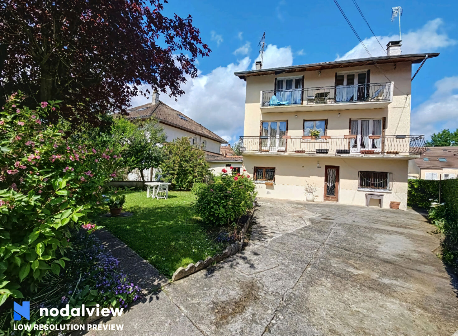 Immeuble OZOIR LA FERRIERE (77330) 340.00 m²