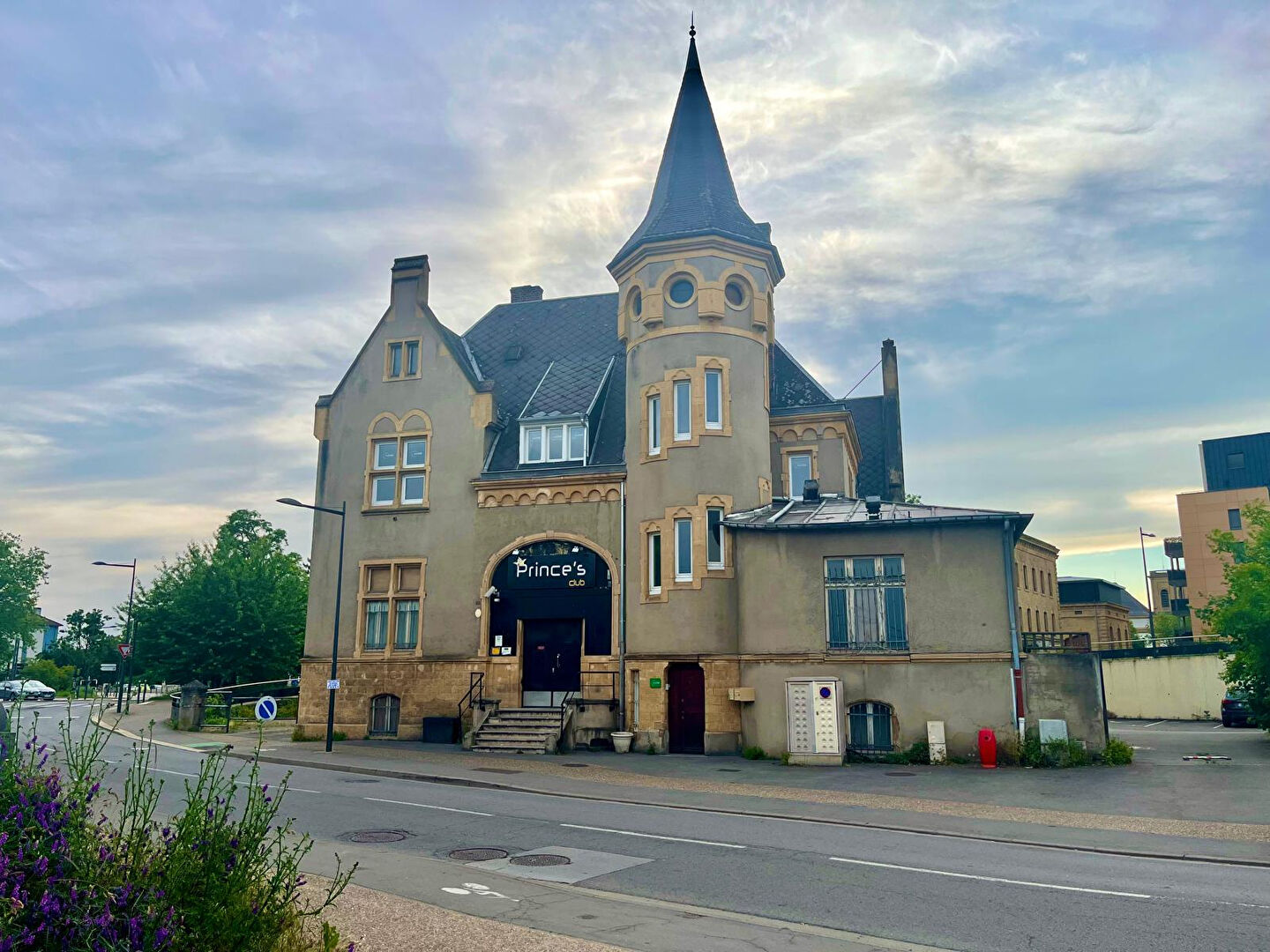 Local commercial THIONVILLE (57100) 640.00 m²