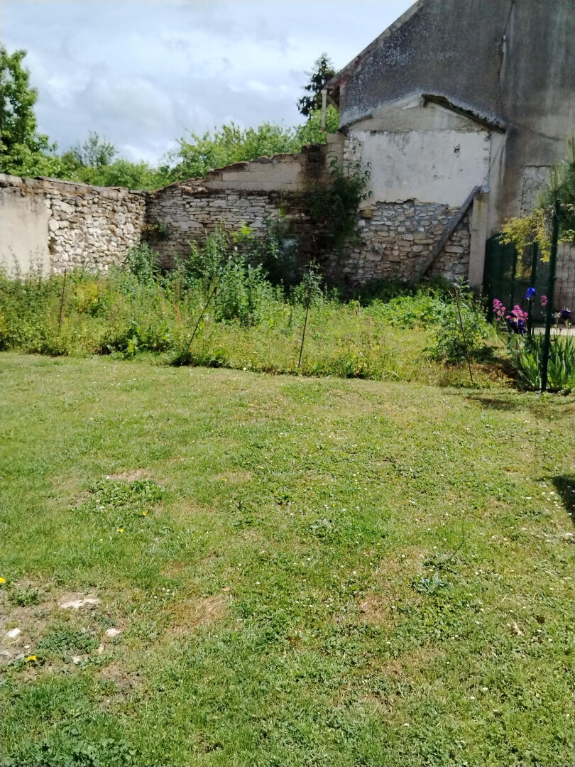 Terrain VARREDDES (77910) 114.00 m&sup2;